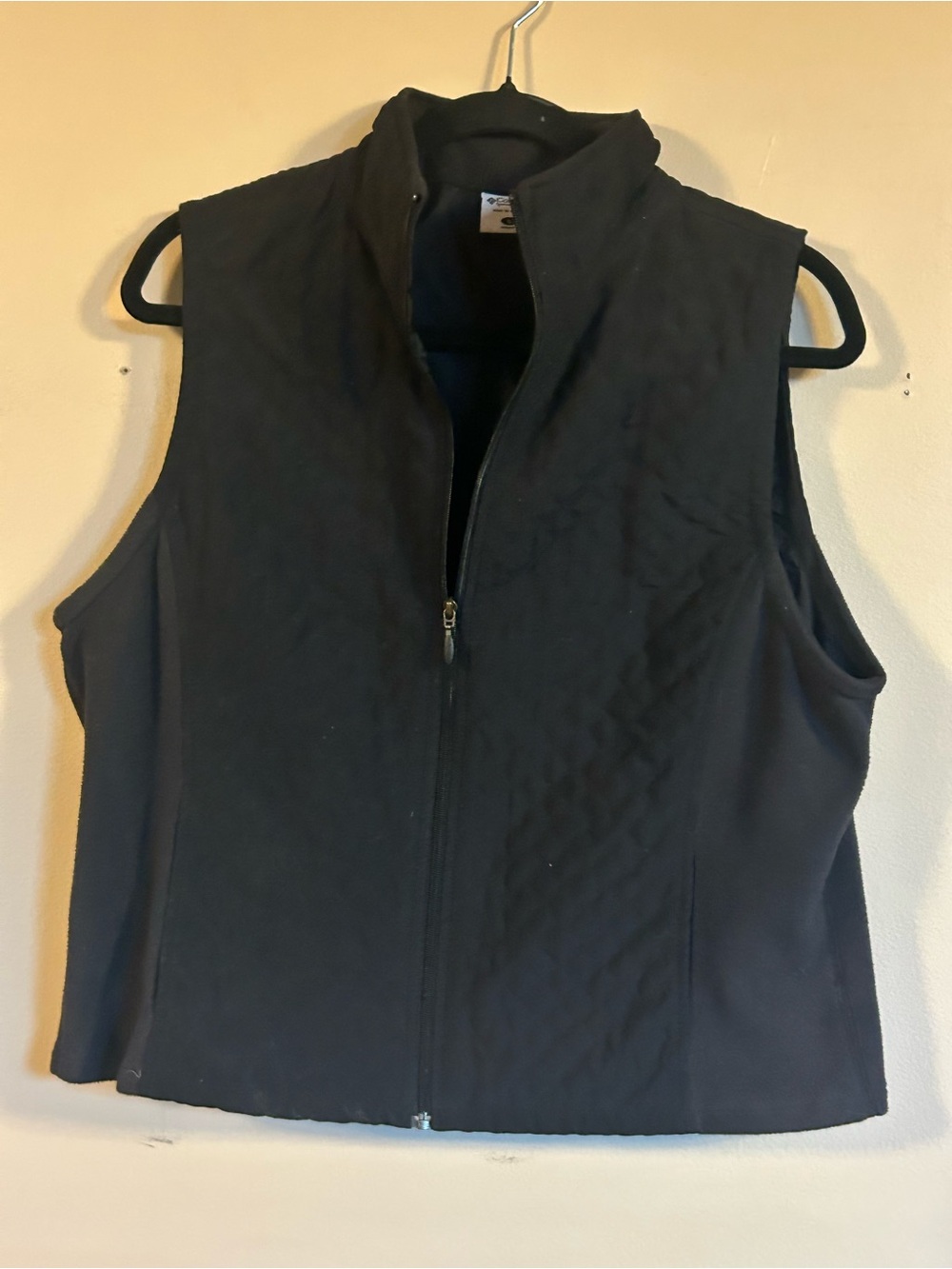 Columbia Black Women's Sleeveless Zip Vest